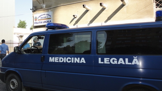 Descoperire macabre in beciul Politiei Locale Sector 4! A fost gasit un cadavru ascuns sub beton, ingropat in picioare!