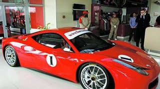 Trei comenzi pentru Ferrari Challenge