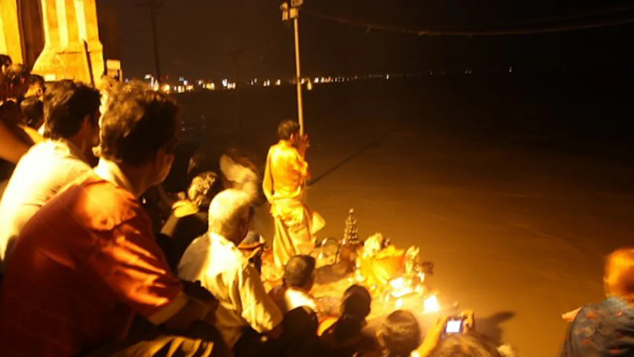 Dana Rogoz: Varanasi este unul dintre cele mai spectaculoase orase ale Indiei si in mod cert unul dintre orasele mele preferate