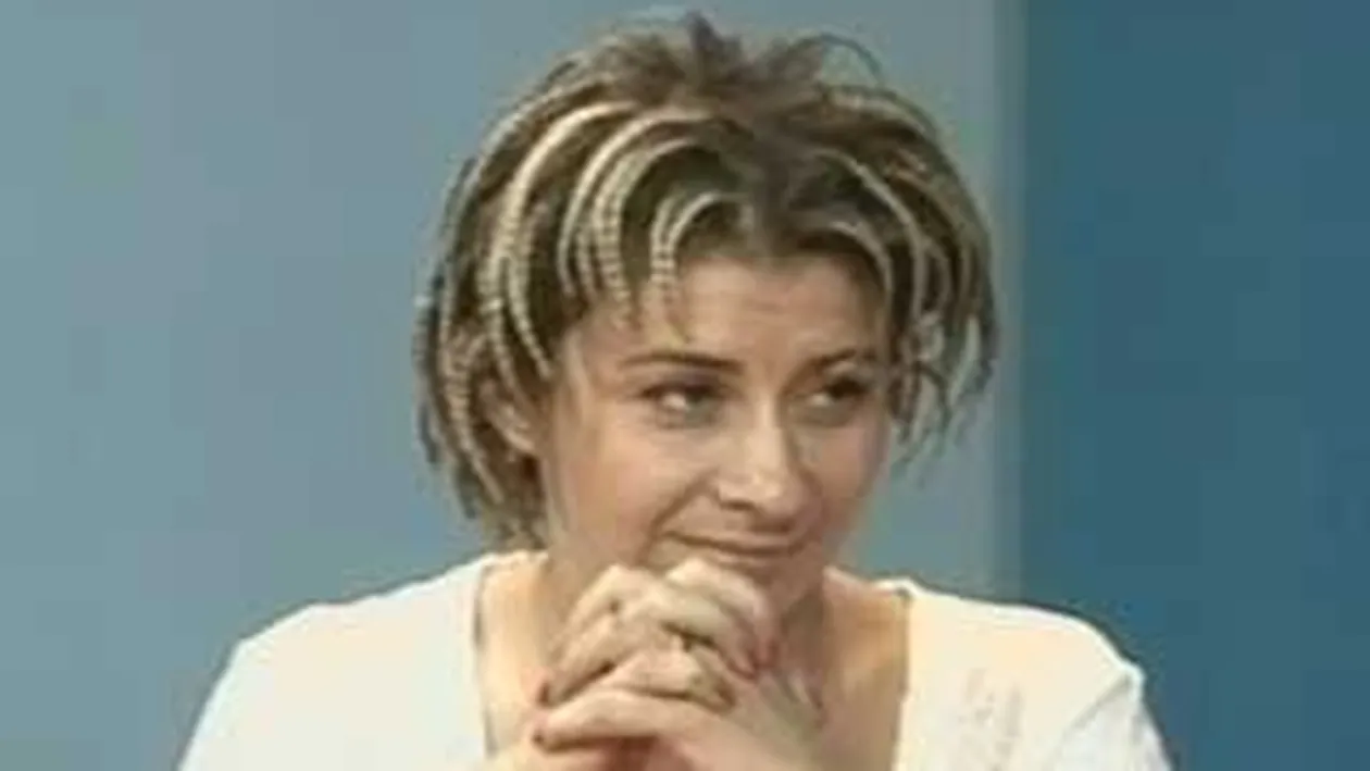 VIDEO Un nou caz valiza la Cluj! Ana Maria Prodan s-a luat la bataie cu suporterii si a injurat un moderator TV