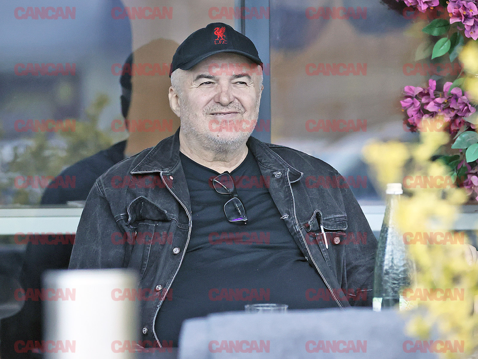 Florin Călinescu zâmbitor