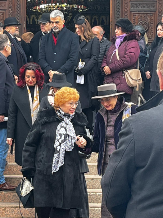 Angela Similea a apărut la înmormântarea lui Horia Moculescu. Cum arată cunoscuta cântăreață la 88 de ani