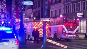 Atentat în America! O camionetă a intrat în oameni, apoi șoferul ei a coborât în mulțime și...