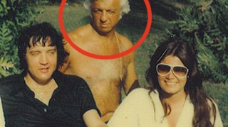 El l-a omorat pe Elvis
