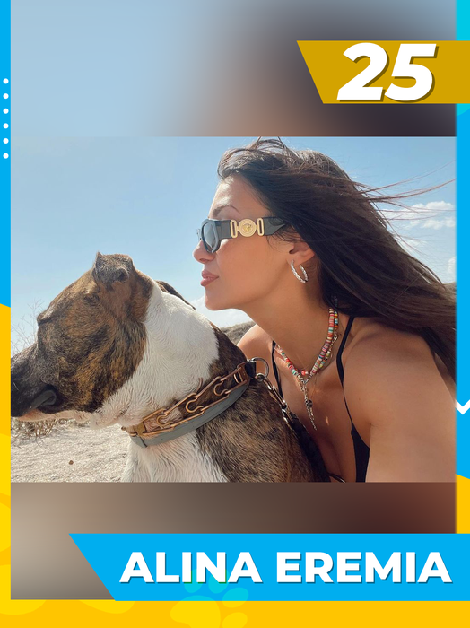 Top 25 dive cu prietenii necuvântători la plajă! Care e cea mai sexoasă dintre Bianca Drăgușanu, Crina Abrudan sau Lora?