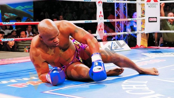 Irimia il scapa de KO financiar pe Goodridge