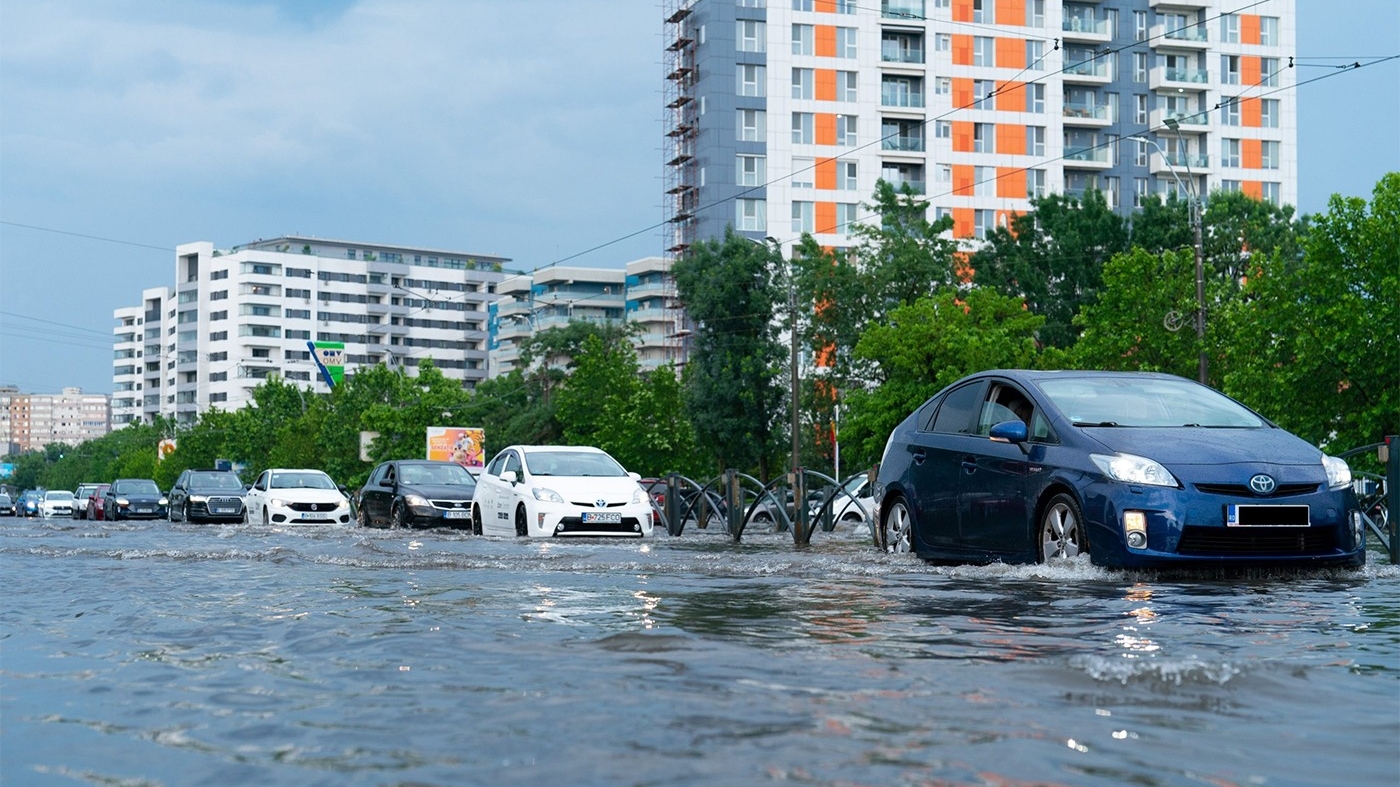 Meteorologii Accuweather anunță o lună iulie 2026 cum n-a mai fost în România. Ce se întâmplă în București în "luna lui cuptor"