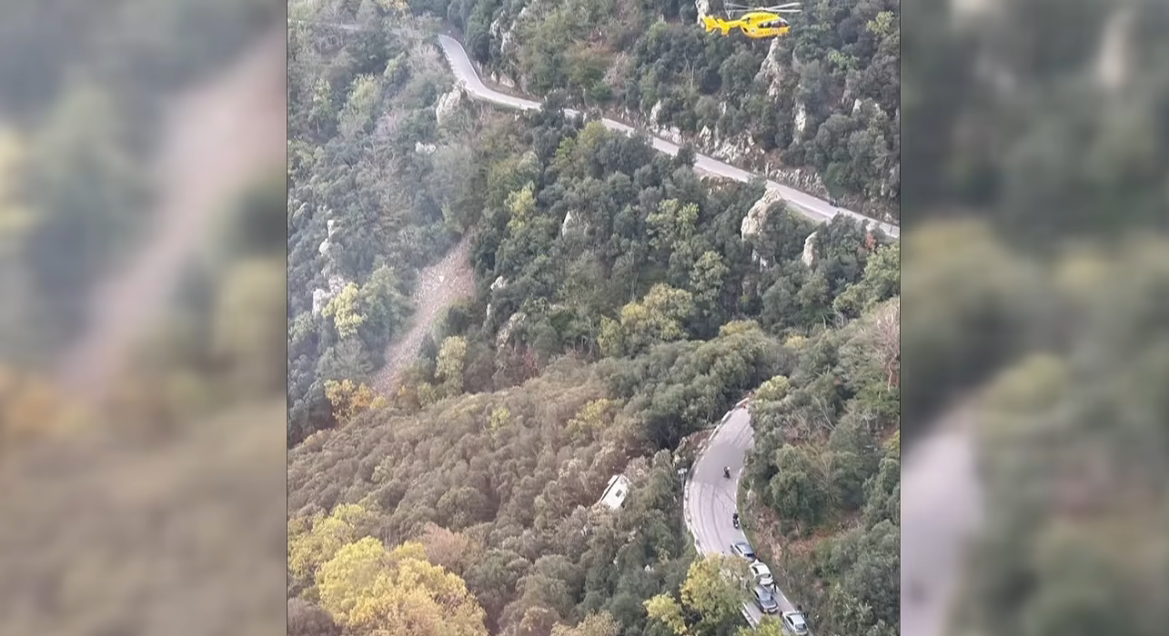Un autocar a căzut într-o râpă de 20 de metri! Peste 80 de persoane au fost rănite în accidentul din Spania