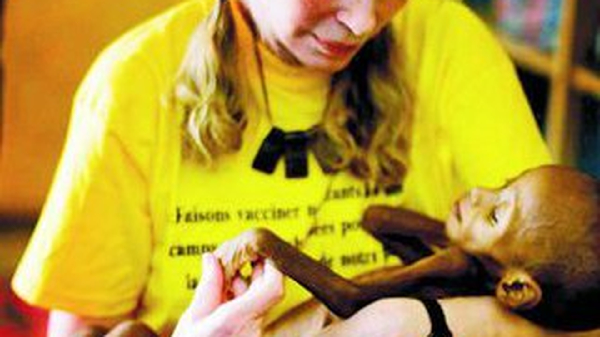 Mia Farrow e buna la inima! A plans de mila copiilor din Ciad