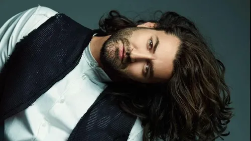 TOP 5 - Femei celebre cu care s-a iubit Smiley. Care dintre ele l-a făcut bărbat