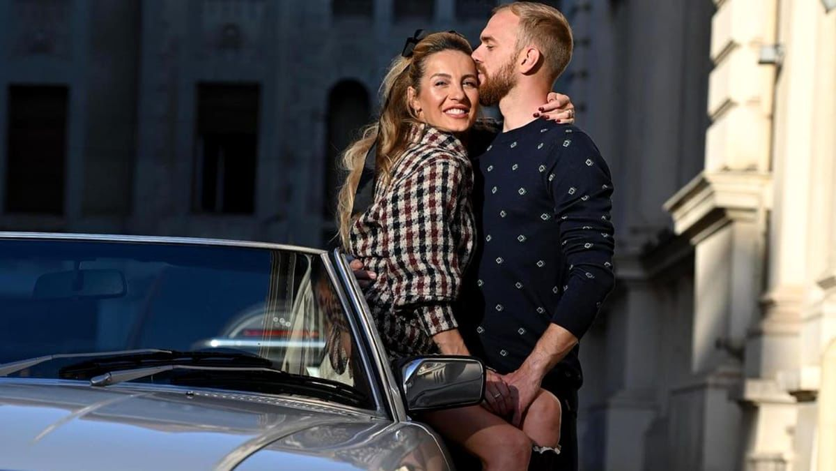 Au pus capăt relației pe care o trăiau de cinci ani / (Sursa: Instagram)