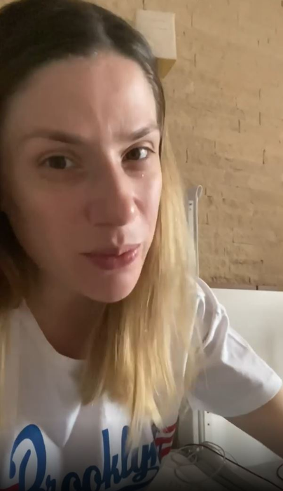 Tily Niculae, soțul și copiii, infectați cu virusul SARS-CoV-2: “Radu a făcut o erupție cutanată de la antibiotic. Am stat în stres și în teroare”