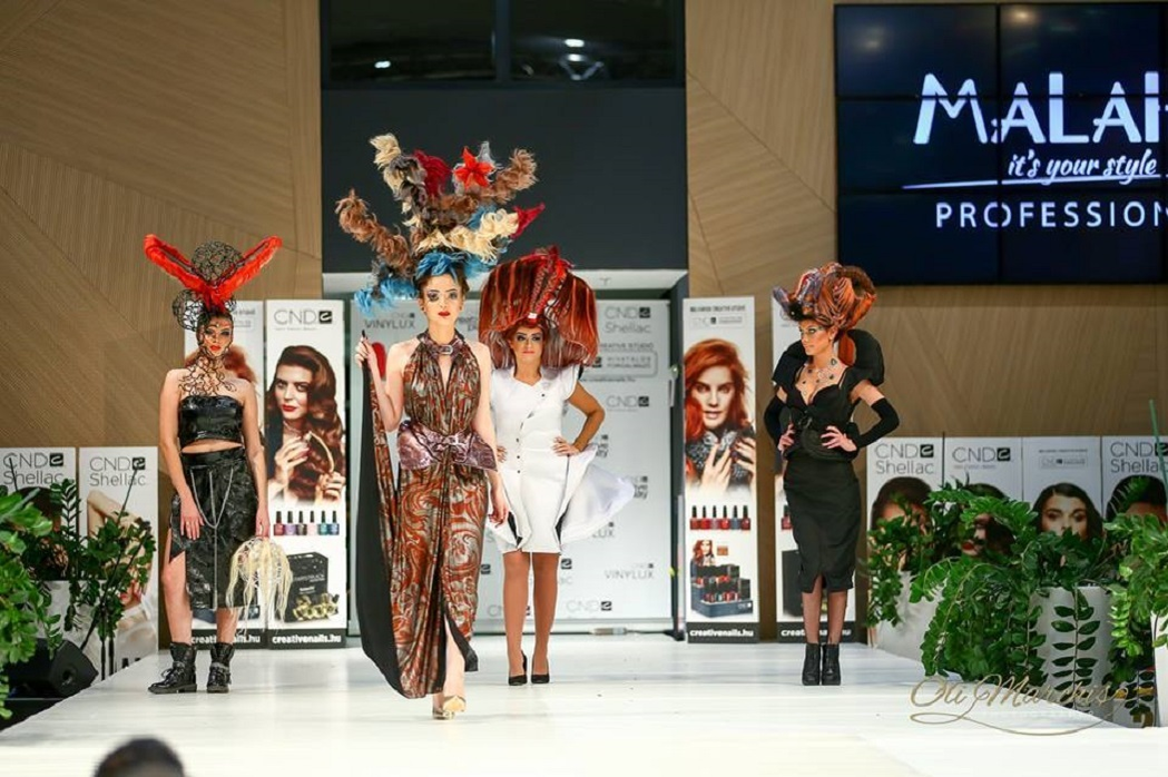 Coafurile extravagante create de Adriana Popescu