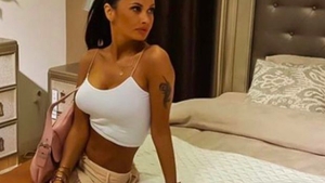ATENȚIE! Conținut periculos! Oana Zăvoranu și-a dat peste cap fanii! Poartă doar o pereche de chiloței minusculi: „Îți vine să-ți...”