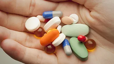 Sătulă de viaţă, o femeie din Iași vrut să se sinucidă cu Ibusinus, în combinație cu băutură!