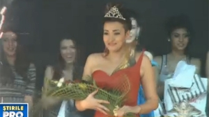 Ea e cea mai frumoasa boboaca din Bucuresti! Nu o sa ghicesti cine a condus-o acasa dupa cea mai importanta noapte din viata ei
