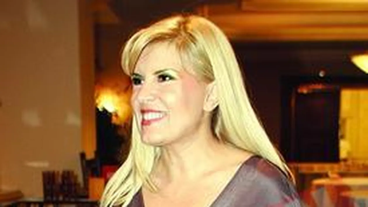 Elena Udrea a trecut testul stalpului