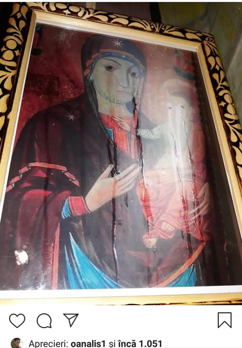 Semn divin în plină pandemie de coronavirus! Plânge icoana Maicii Domnului cu Pruncul Iisus Hristos de la Mănăstirea Frăsinei | FOTO