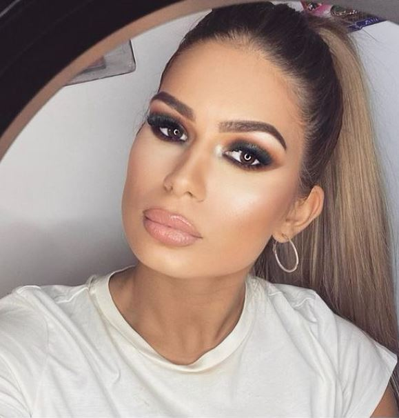 Cum arată “bomba sexy” a lui Denis Drăguș, atacantul echipei naționale! Avem imagini de colecție | GALERIE FOTO