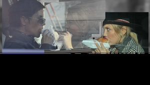 TOP 30 pofticioase din showbiz. Cine o face mai bine dintre: Andreea Marin, Theo Rose, Andreea Bălan sau Anna Lesko?