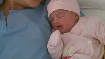 S-a nascut insarcinata! Povestea halucinanta a unei fetite de 3 saptamani care a uimit o lume intreaga!