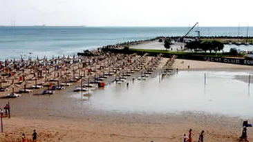 Inundatii si plaje inchise pe litoral