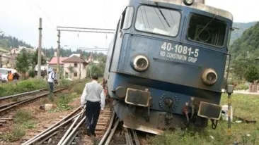A murit strivit de două vagoane, după ce trenul a deraiat! Parchetul a deschis o anchetă