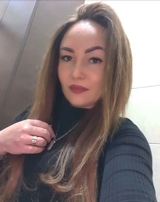 ”Regina cristalelor” a devenit mămică! Primele imagini cu micuța: ”Plâng numai când mă uit la ea!” + I-a ales, deja, numele