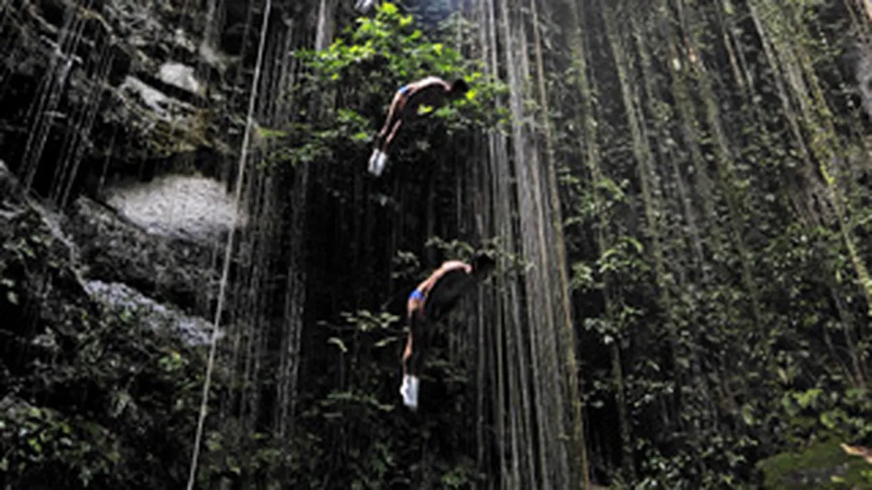 Plonjeaza de pe cele mai inalte stanci, de la 26 de metri inaltime