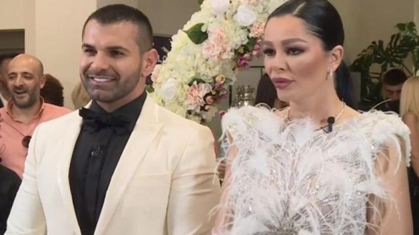 Oana Zăvoranu îi face praf pe Brigitte și Pastramă! Despre nunta lor: ”Jalnică, cu iz de cămin cultural, a unei individe în călduri!”