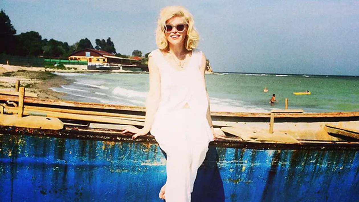 Loredana Groza sfideaza TIMPUL! Vezi cat de sexy este artista! Ma dezbrac in...