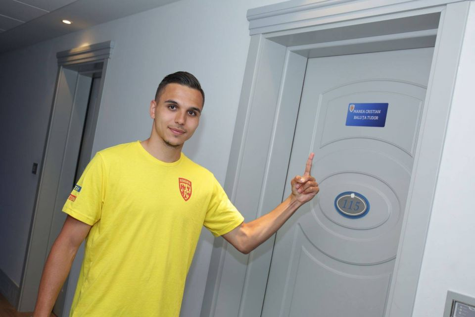 Iubita lui Cristi Manea, în tribune la meciul României U21 cu Germania. Cum arată Andreea la câteva zile după ce a fost bătută de un suporter