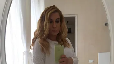 A ajuns aproape de nerecunoscut! Cum arată cântăreaţa ADDA în luna a şasea de sarcină?