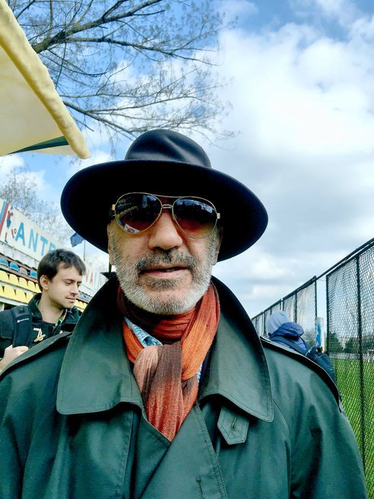 FOTO / Răzvan Vasilescu a părăsit România! Motivul plecării celebrului actor: „Zbor plăcut, maestre!”