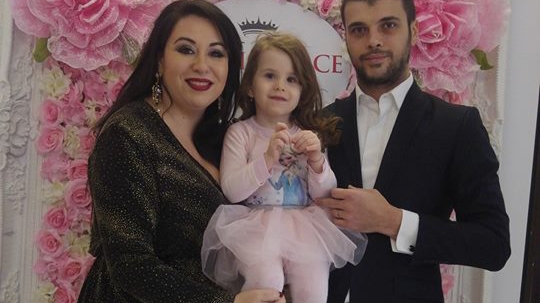 După ce s-a aflat că divorţează, OANA ROMAN a fost luată cu asalt de către fani: „Tu eşti...“