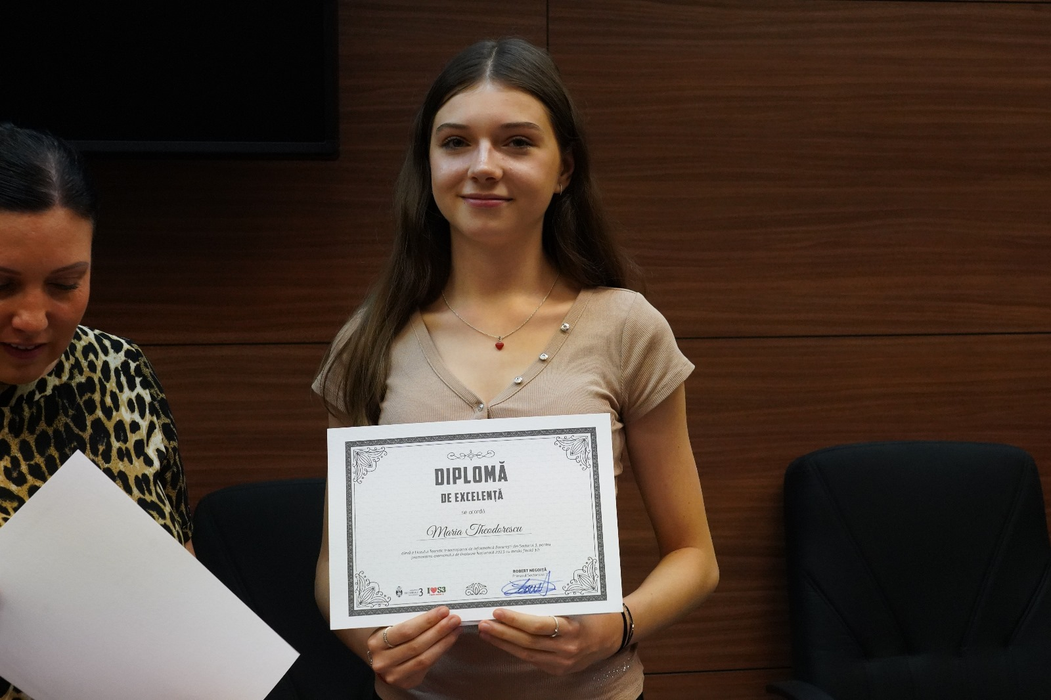 Comunicat de presă. Primarul Robert Negoiță a premiat elevii de top din Sectorul 3