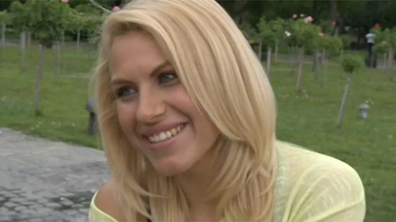 Cantareata Amna a vrut sa-si puna silicoane, dar s-a razgandit! Ce a speriat-o atat de tare?