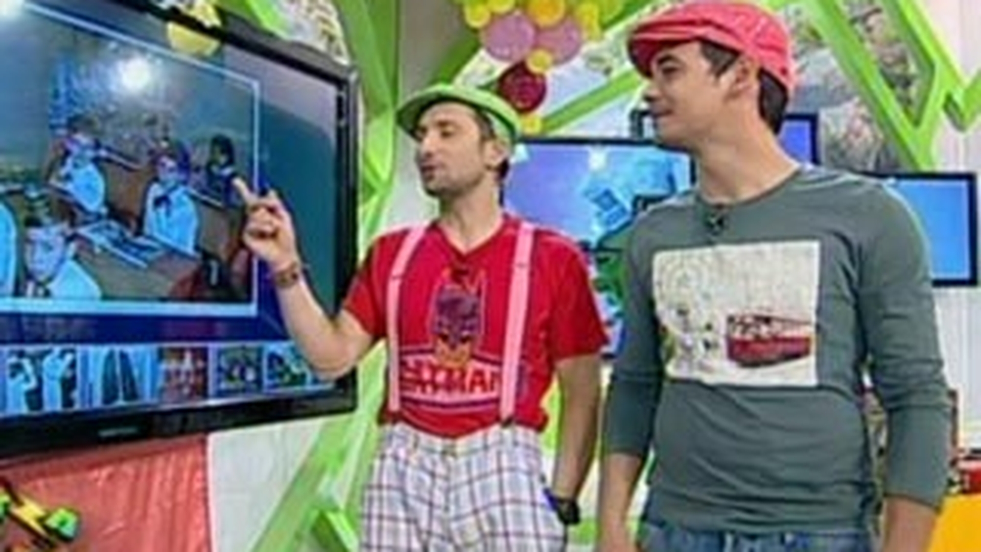 VIDEO Razvani si Dani au facut misto unul de celalalt si au ras copios! Vezi cum aratau in copilarie si ce "intepaturi" si-au spus