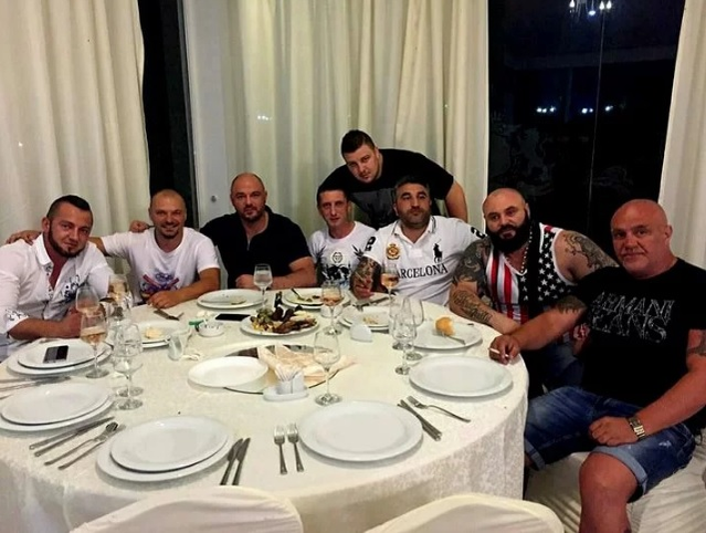 Răzvan Lucan, alături de Puya și alți amici