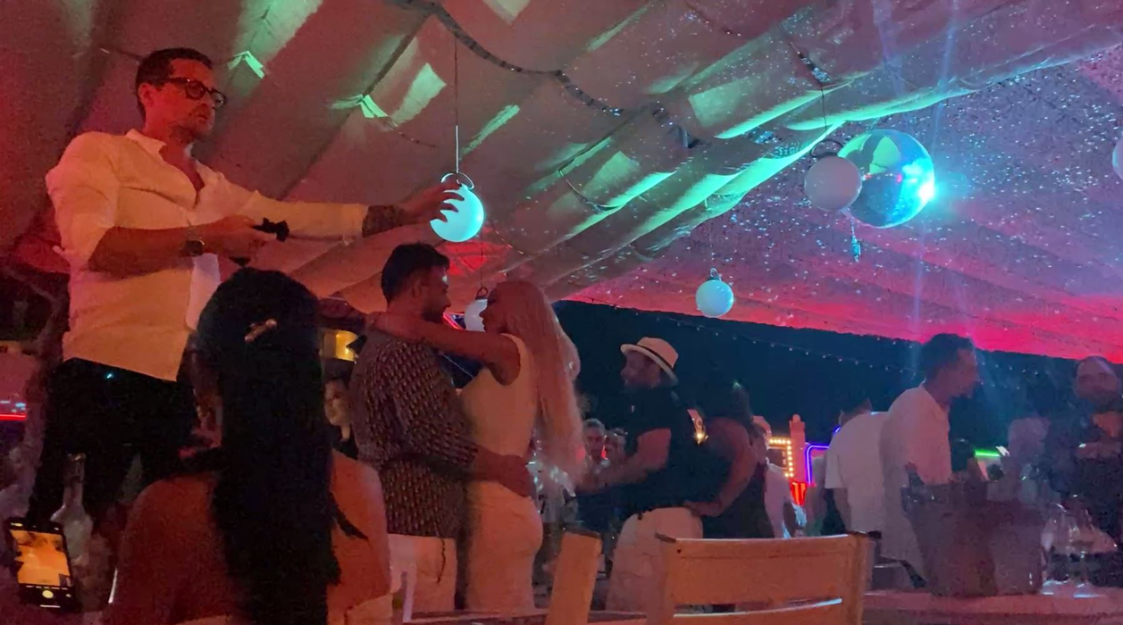 Gabi Bădălău i-a făcut Biancăi toate poftele, în weekendul petrecut la Mamaia (Foto: CANCAN.RO)