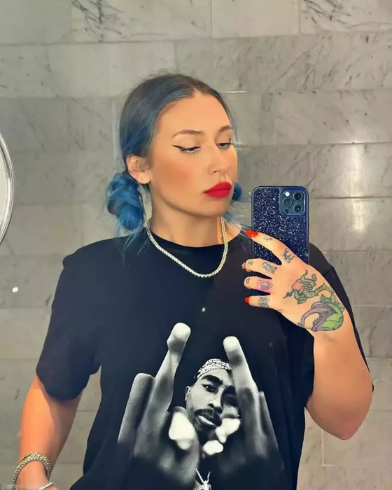 Emisiunea care dispare din grila TVR + Noul format cu o prezentatoare surpriză. După emoțiile cu Alexandra Căpitănescu de la Eurovision, Adrian Enache se pregătește de un nou capitol