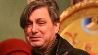 Cornel Galeş, îngrozit de ce se întâmplă la mormântul Ilenei Ciuculete: ”Vine din Calarasi pana la Bucuresti, la mormantul familiei mele şi spală cu un lichid”