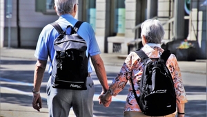 Țara în care tot mai mulți pensionari aleg să se mute. „Aici trăim confortabil din pensia noastră”