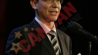 Victor Ponta: "Domnul Boc este nesimtit! A spus ca nu se atinge de salarii si pensii si acum le taie!"