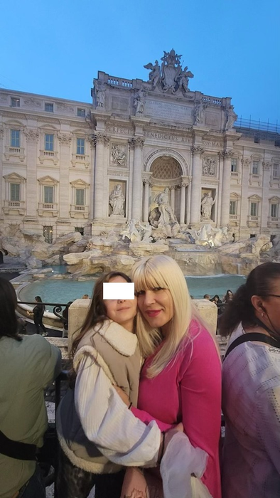 Elena Udrea, alături de fiica sa