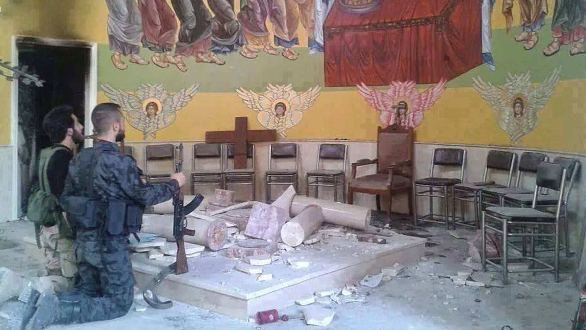 Jurnal de RAZBOI Un roman scrie despre atrocitatile din Siria, de la fata locului! Imagini absolut cutremuratoare!