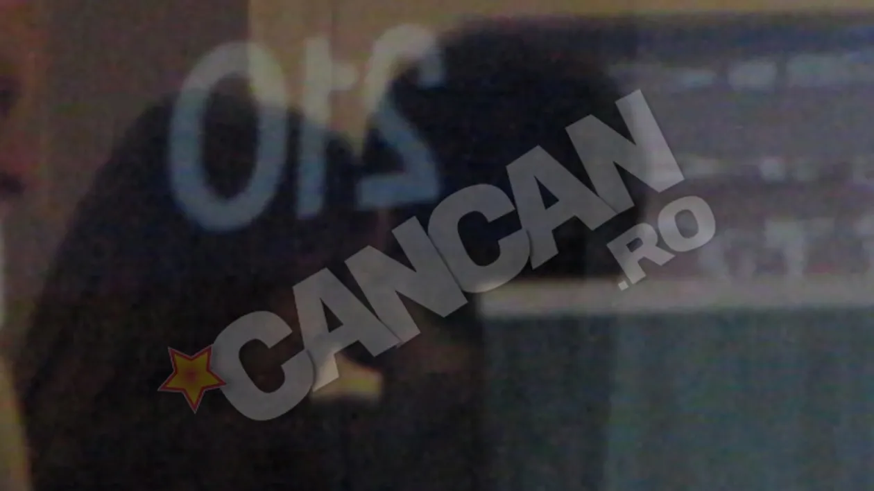 VIDEO Ce perversa e Monica! Uite cu ce gesturi obscene il excita pe asiatic