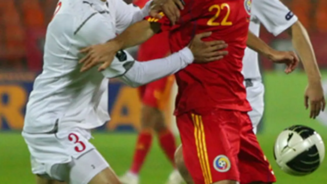 Motanul s-a imprietenit cu Emre Colak