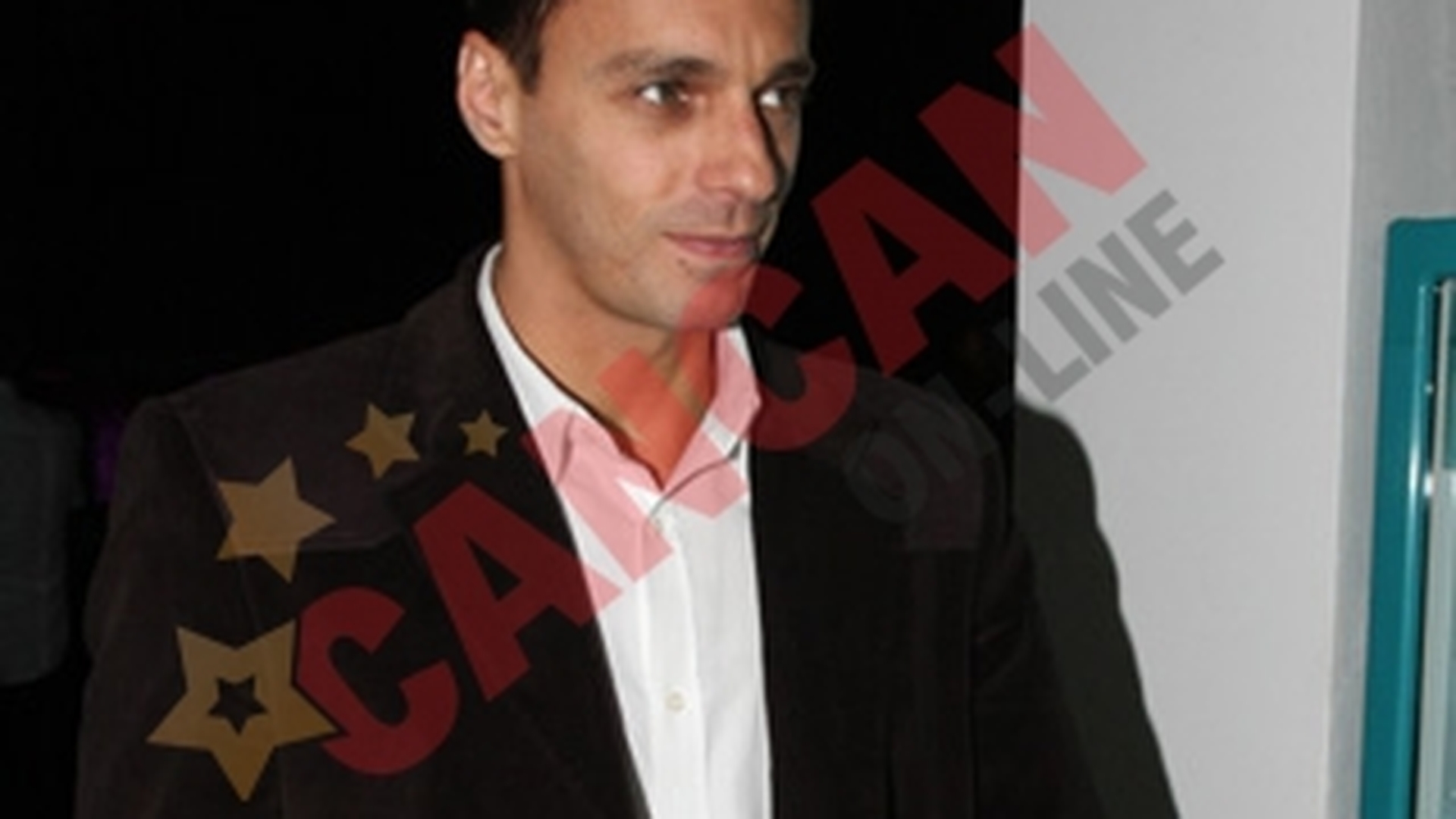 Vezi aici cine este jandarmul caruia Mircea Badea i-a donat o masina de 6.000 de euro
