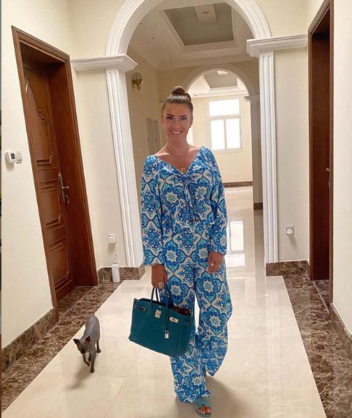 Sexy-impresara Anamaria Prodan a rămas fără arma care a salvat-o din fața a 200 de oameni nervoși